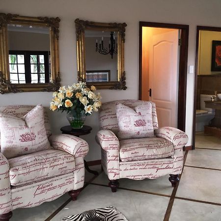 Five Burnham Guest House Durban Ruang foto